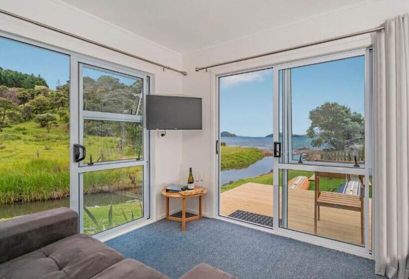 호텔 Coromandel Shelly Beach Top 10 Holiday Park