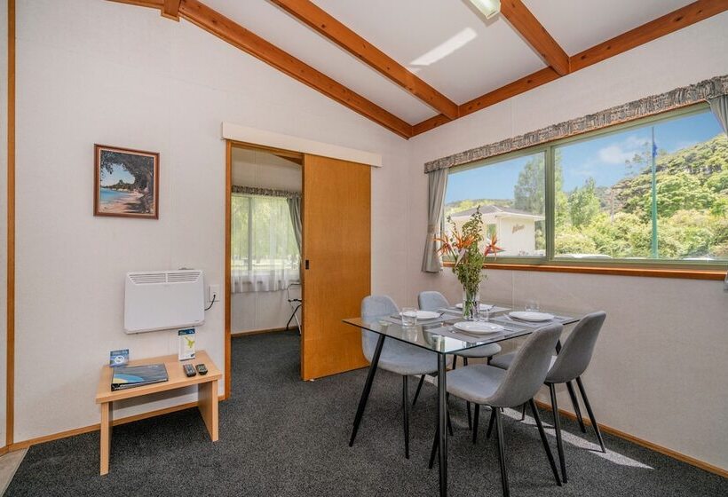 호텔 Coromandel Shelly Beach Top 10 Holiday Park