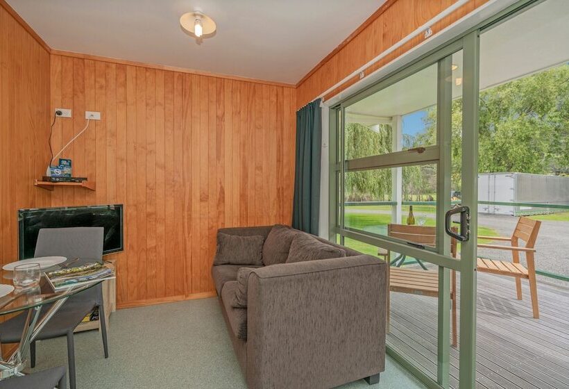 호텔 Coromandel Shelly Beach Top 10 Holiday Park