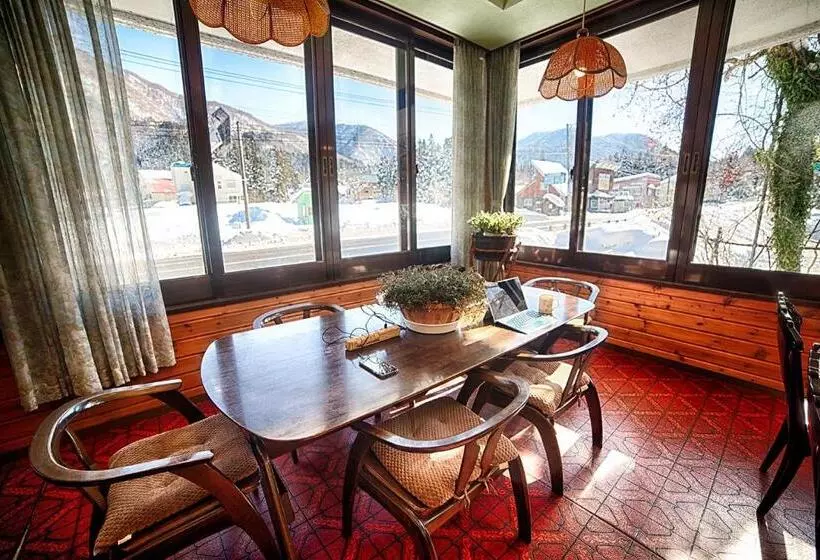 Hotelli Kagura Mitsumata Cottage