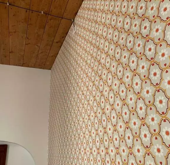 تختخواب و صبحانه Al Teatro