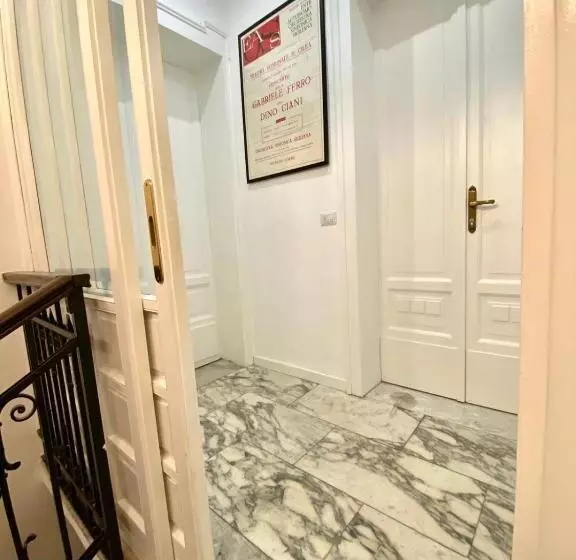 تختخواب و صبحانه Al Teatro