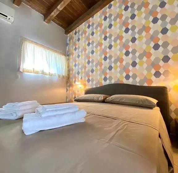 تختخواب و صبحانه Al Teatro