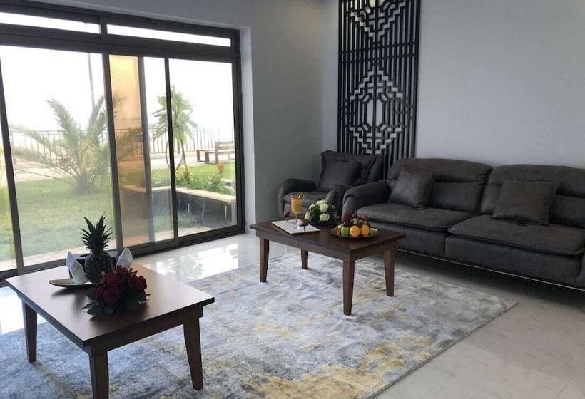 ホテル Holiday Villa Yanbu