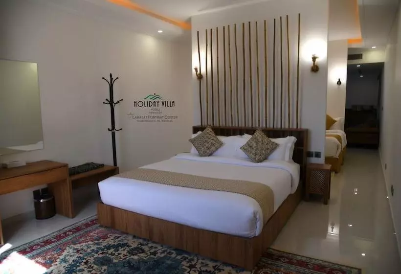 هتل Holiday Villa Yanbu