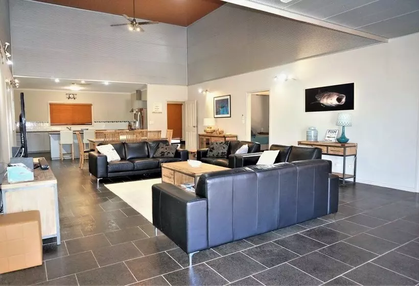 2 Trout Place