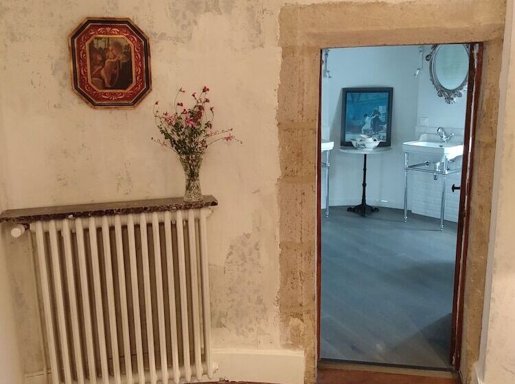 تختخواب و صبحانه Chateau De Balsac