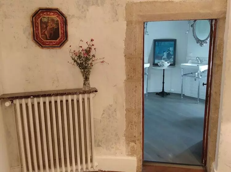 Aamiaismajoitus (B&B) Chateau De Balsac