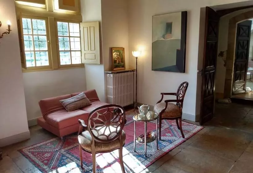 Aamiaismajoitus (B&B) Chateau De Balsac