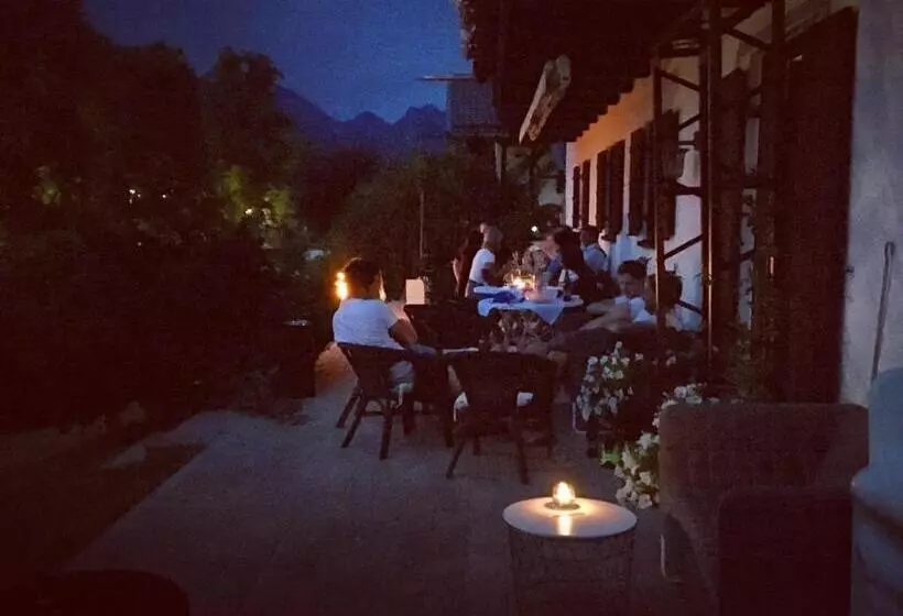 Berg Blick Jugendherberge Mit Privatzimmer