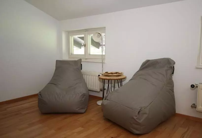 Berg Blick Jugendherberge Mit Privatzimmer
