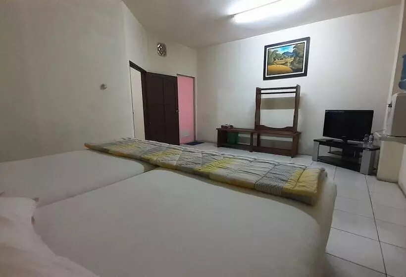 ホテル Angkasa Raya