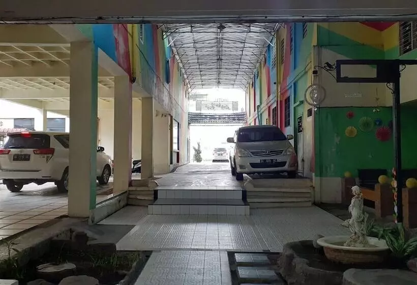 ホテル Angkasa Raya