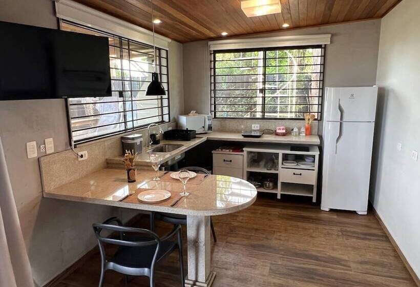 هتل Chalés & Bangalôs Ibiraquera