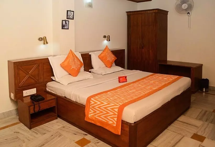 Hotelli Oyo 22122  Falcon Crest