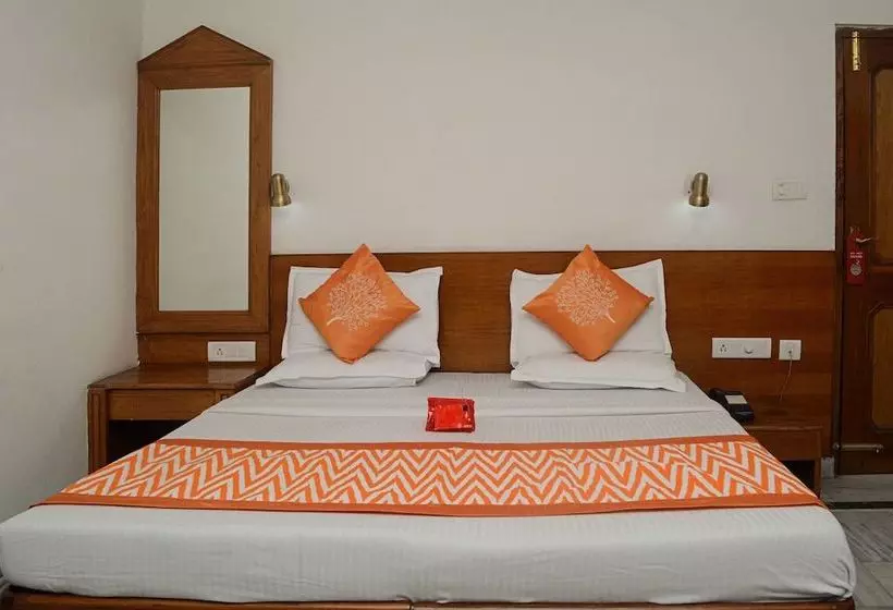 Hotelli Oyo 22122  Falcon Crest