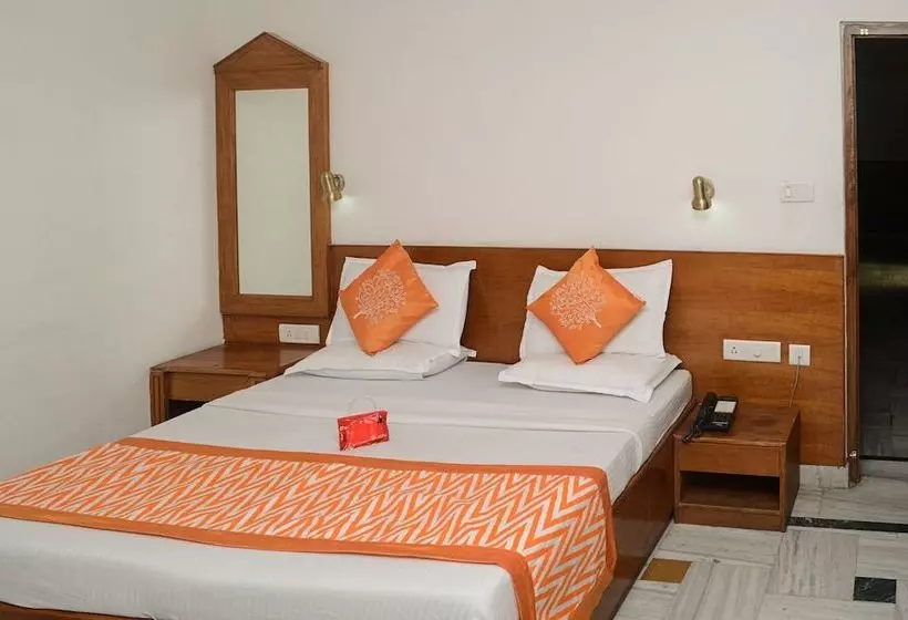 Hotelli Oyo 22122  Falcon Crest