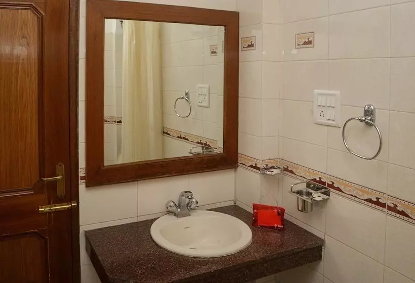 Hotelli Oyo 22122  Falcon Crest