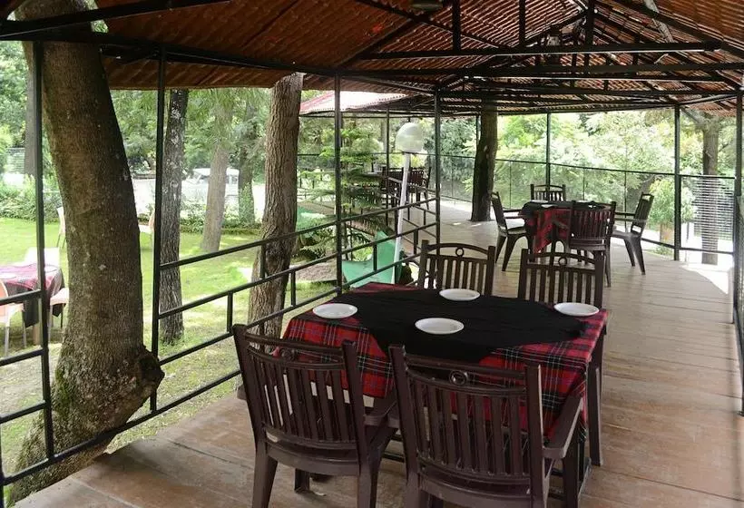 Hotelli Oyo 22122  Falcon Crest