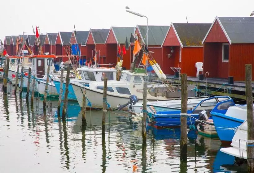 Hotelli Rødvig Kro Og Bade