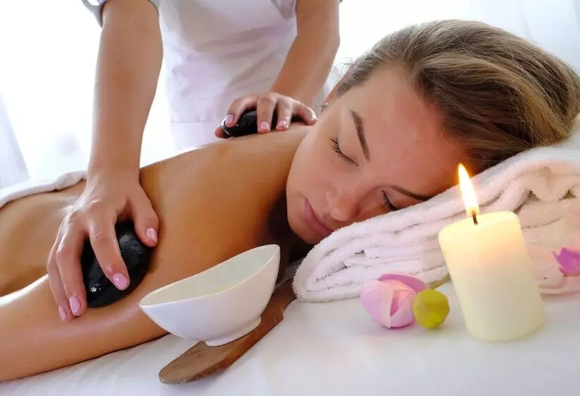 ホテル Resort & Spa Baja Caddinas