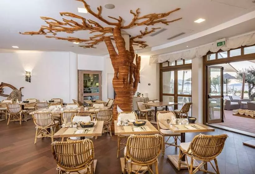 ホテル Resort & Spa Baja Caddinas