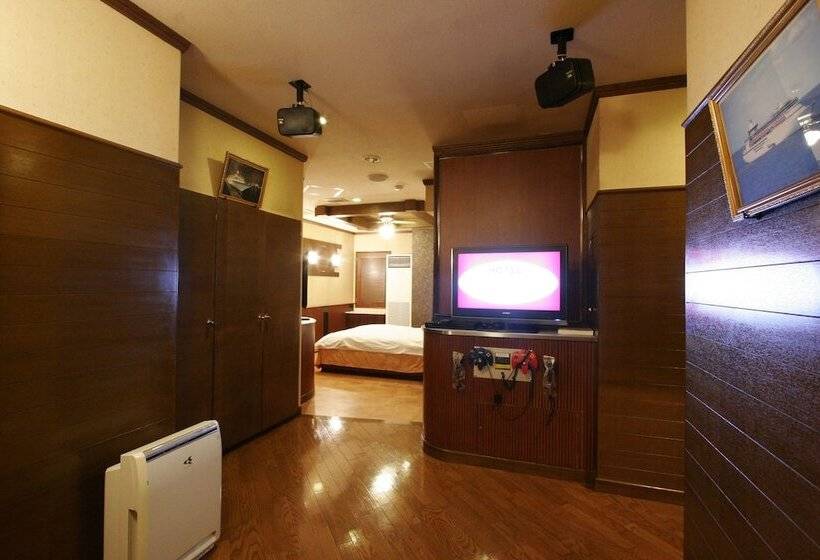 Hotel Rr Adults Only