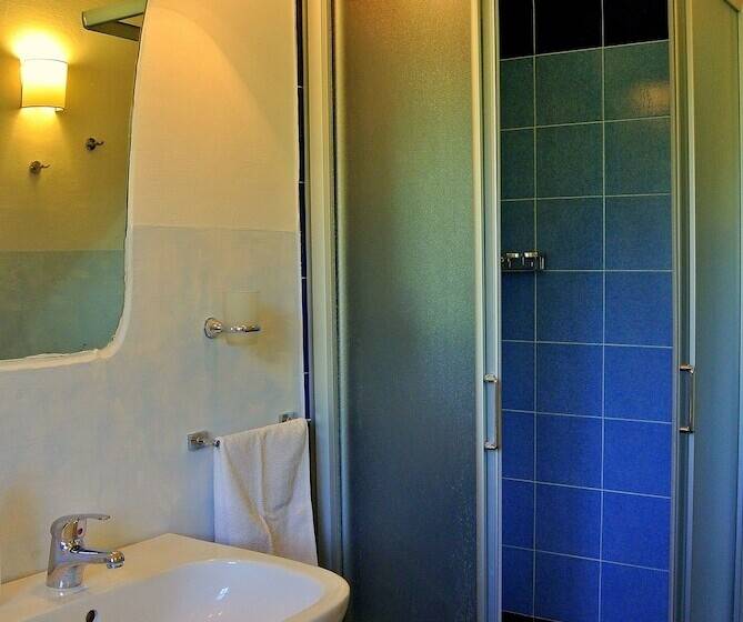 هتل روستایی Stefano Resort