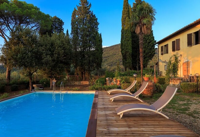 هتل روستایی Stefano Resort