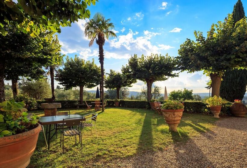 هتل روستایی Stefano Resort