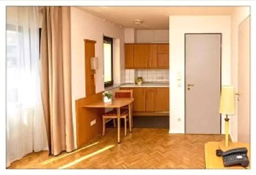 Hotelli Zum Kleinen Reichstag