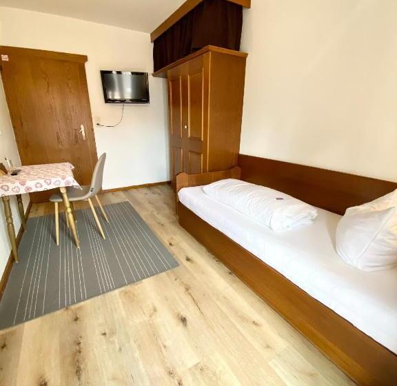 Pension Alpenhaus Monte