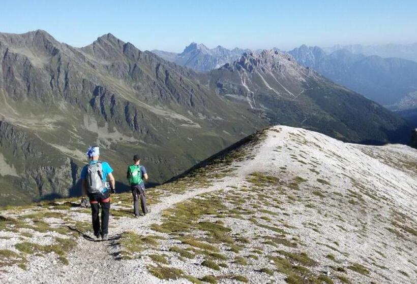 Pension Alpenhaus Monte