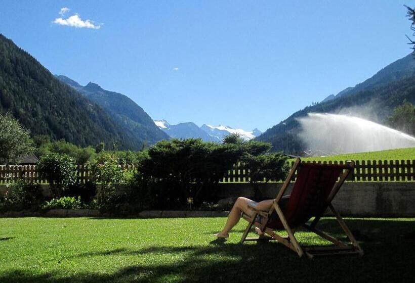 Pension Alpenhaus Monte