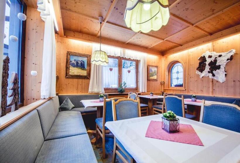 Pension Alpenhaus Monte