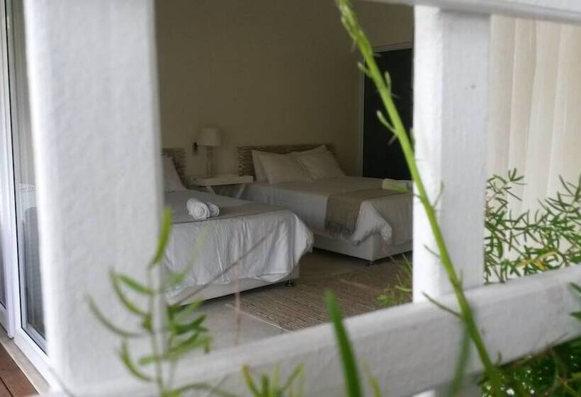 Pensionat Ponta Beach Guest House