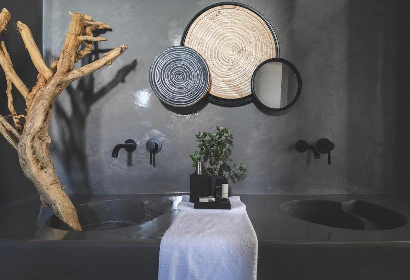 Pension (Hôtel basse catégorie) Santolia Art Suites