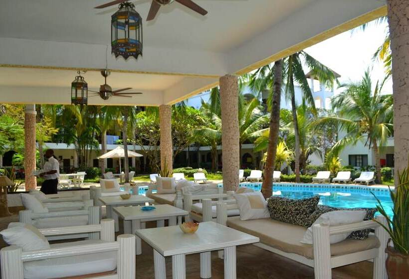 Aquarius Club International Resort