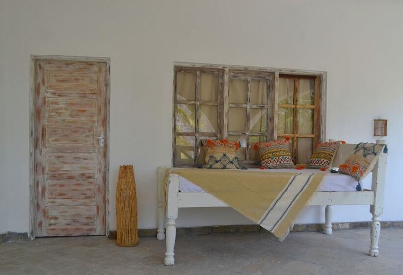 Aquarius Club International Resort