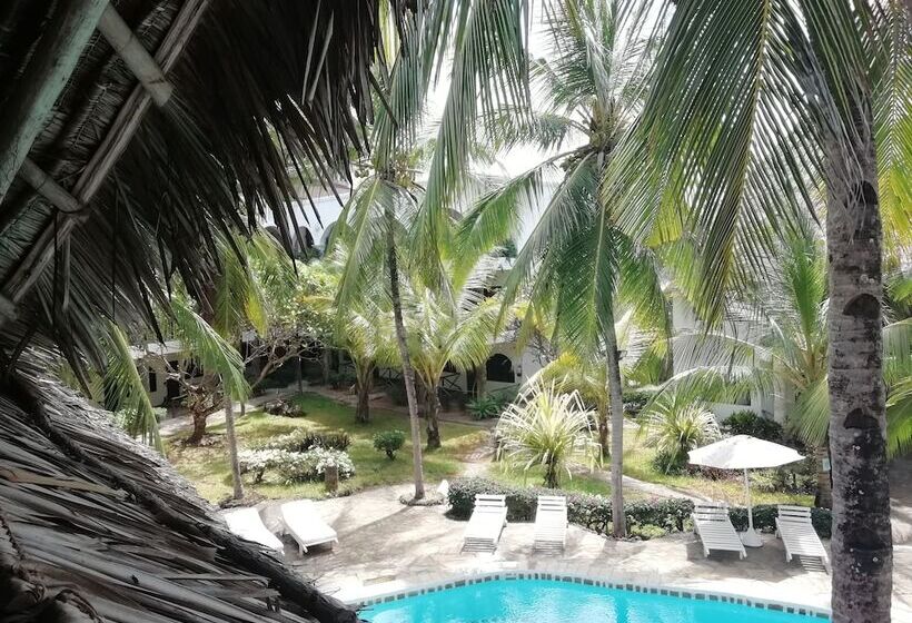 Aquarius Club International Resort