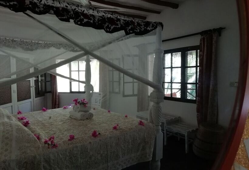 Aquarius Club International Resort