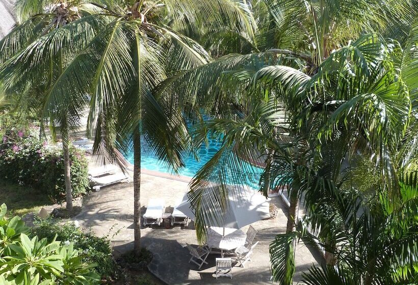 Aquarius Club International Resort