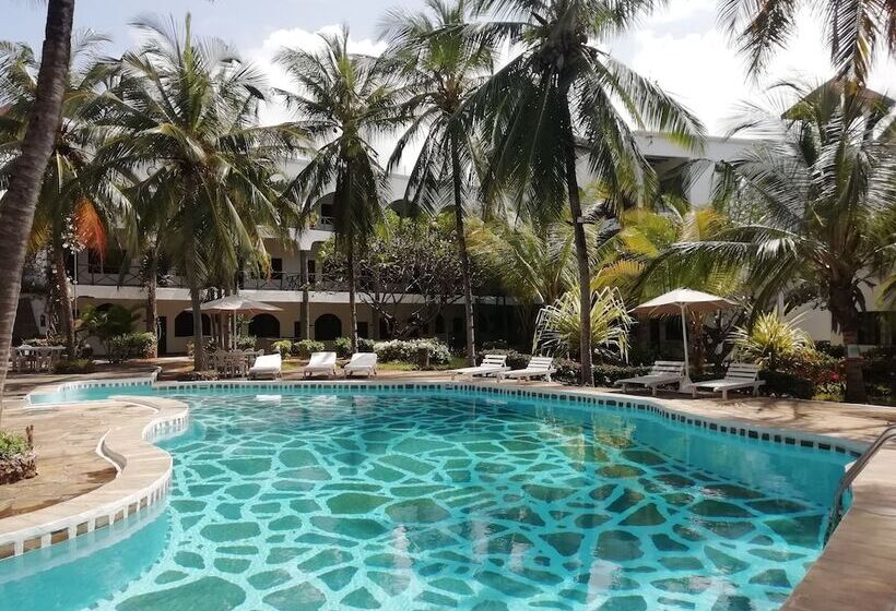 Aquarius Club International Resort