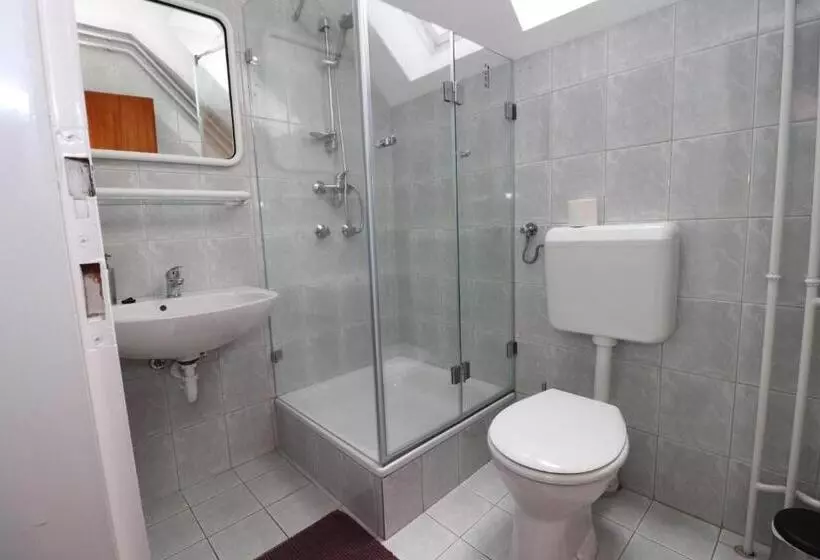 Majatalo Villa Galagonya I. Ii