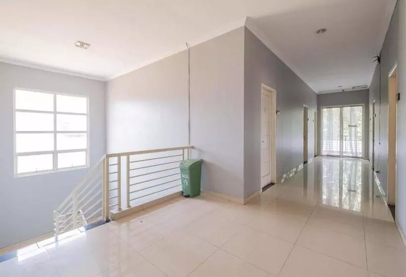 Urbanview Hotel Stariez Karawaci Tangerang By Reddoorz