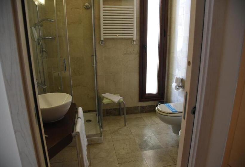 فندق Duca D Aosta