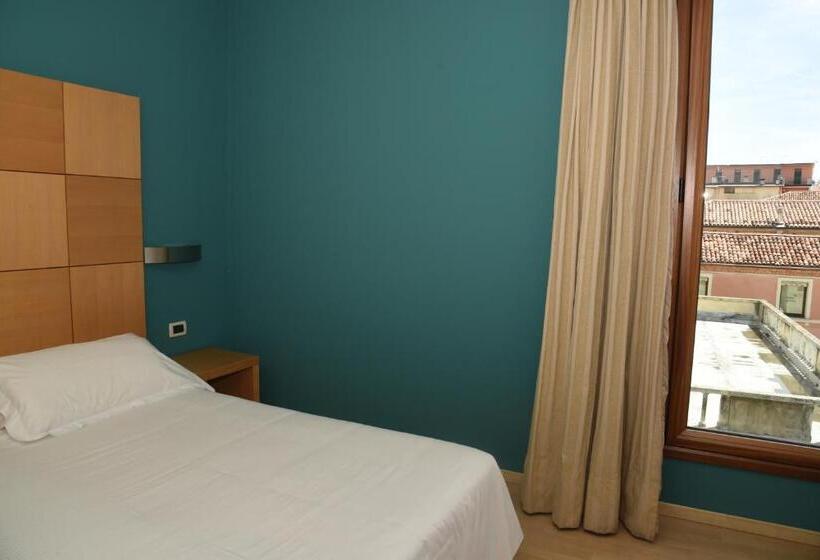 فندق Duca D Aosta