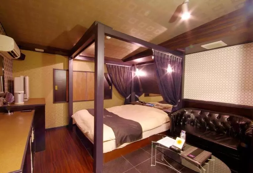 Hotelli Glamrose  Adult Only