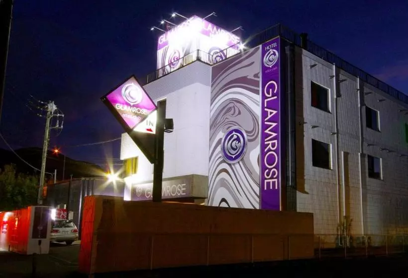 Hotelli Glamrose  Adult Only