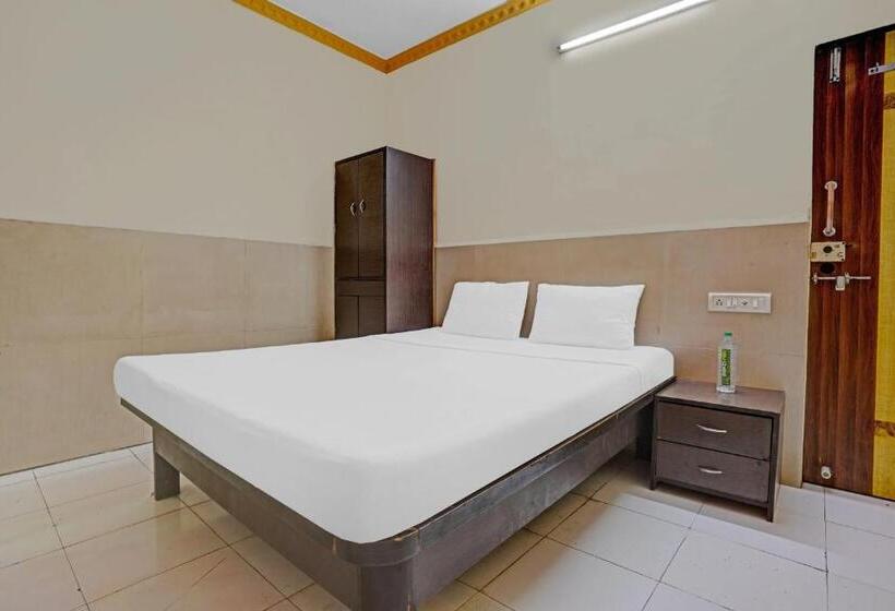 酒店 Spot On 81122 Alfa Lodge